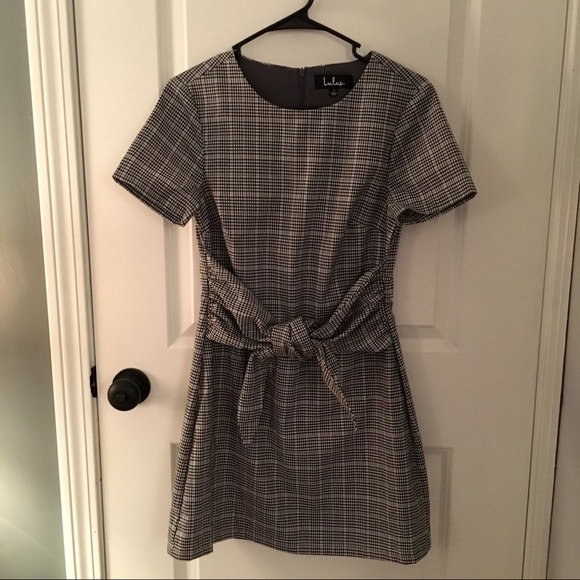 LULU’S Gingham Knotted Sheath Dress 👗 - Picture 15 of 16